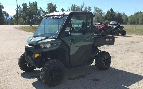 2026 Can-Am® Defender DPS CAB HD10