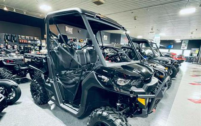 2023 Can-Am Defender XT HD10