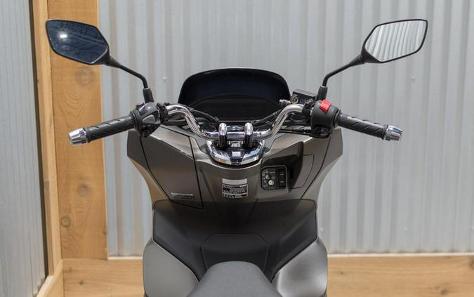 2023 Honda® PCX