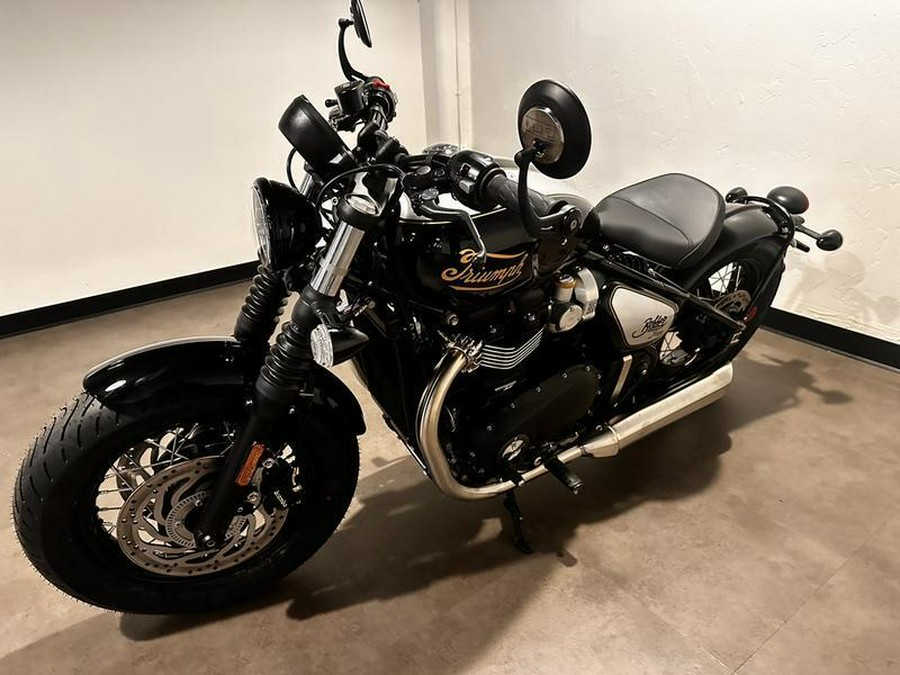 2025 Triumph BONNEVILLE BOBBER