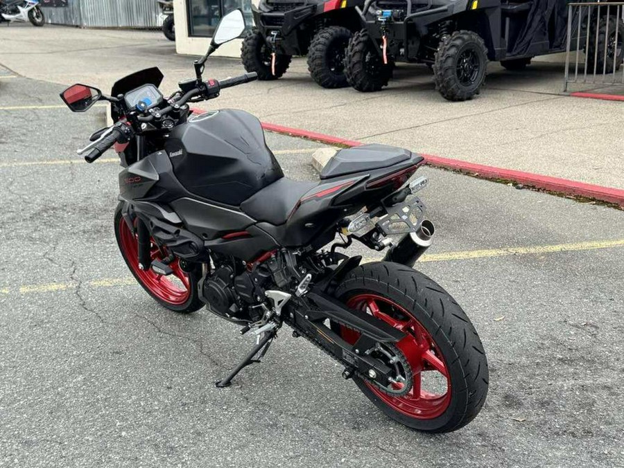 2025 Kawasaki Z500 SE ABS