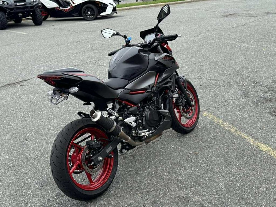 2025 Kawasaki Z500 SE ABS