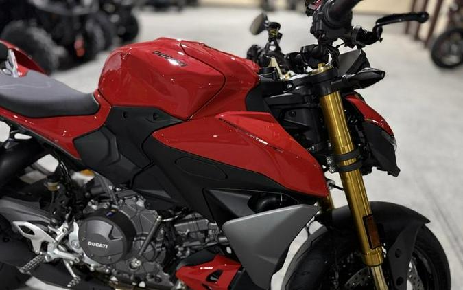 2026 Ducati Streetfighter V2 S