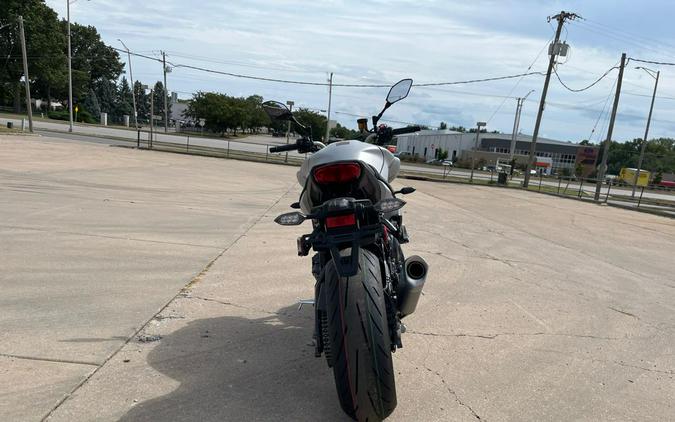 2025 Yamaha MT 10