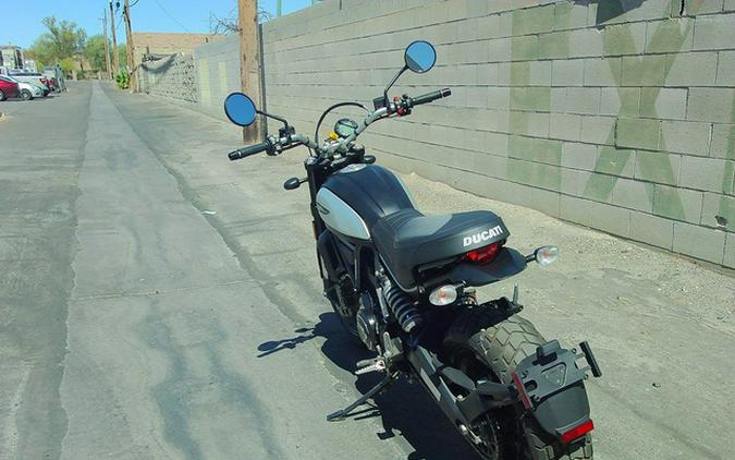 2020 Ducati Scrambler Cafe Racer