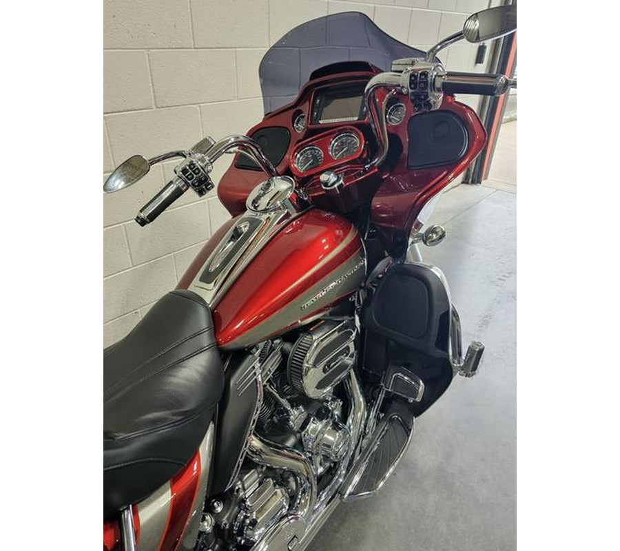 2016 Harley-Davidson® FLTRUSE - CVO™ Road Glide Ultra®