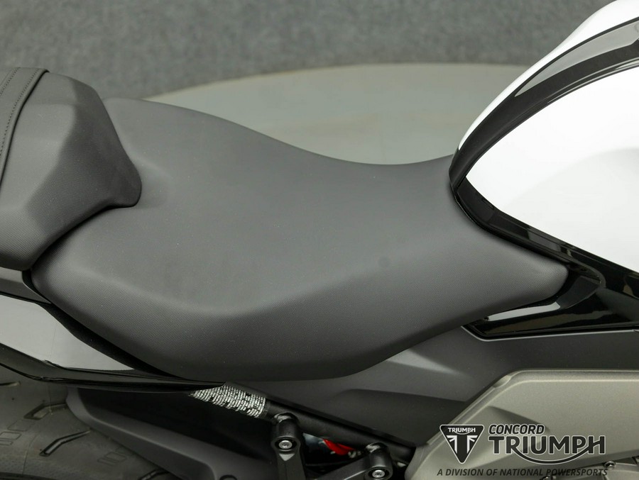 2025 TRIUMPH DAYTONA 660