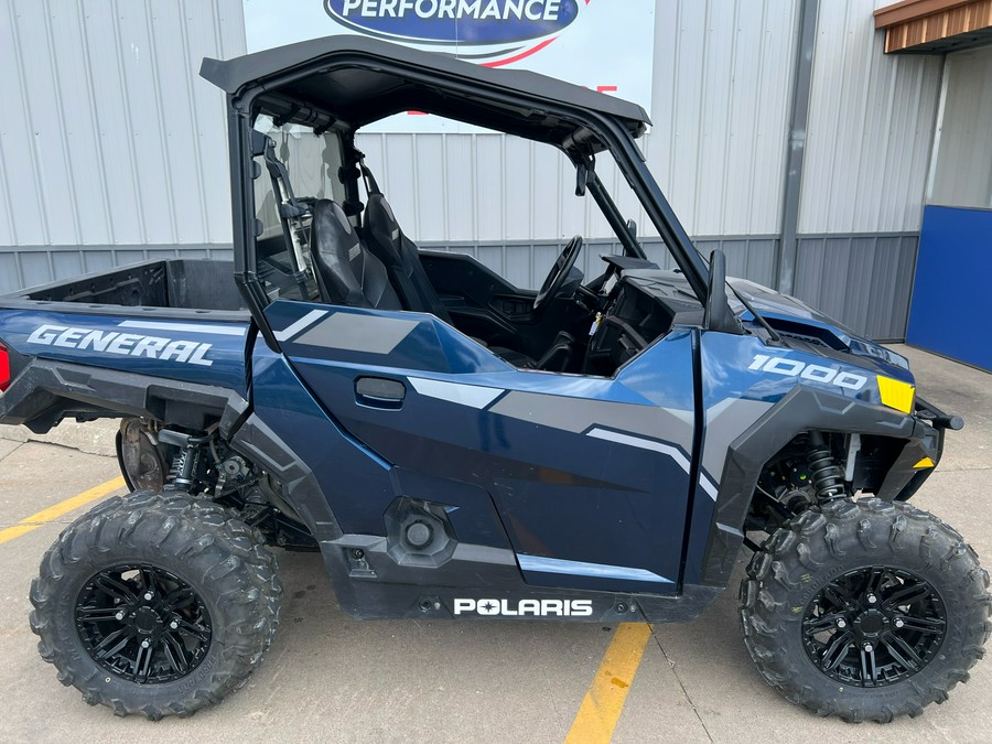 2022 Polaris General 1000 Deluxe