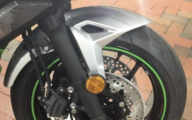 2024 Kawasaki Ninja® 7 Hybrid ABS