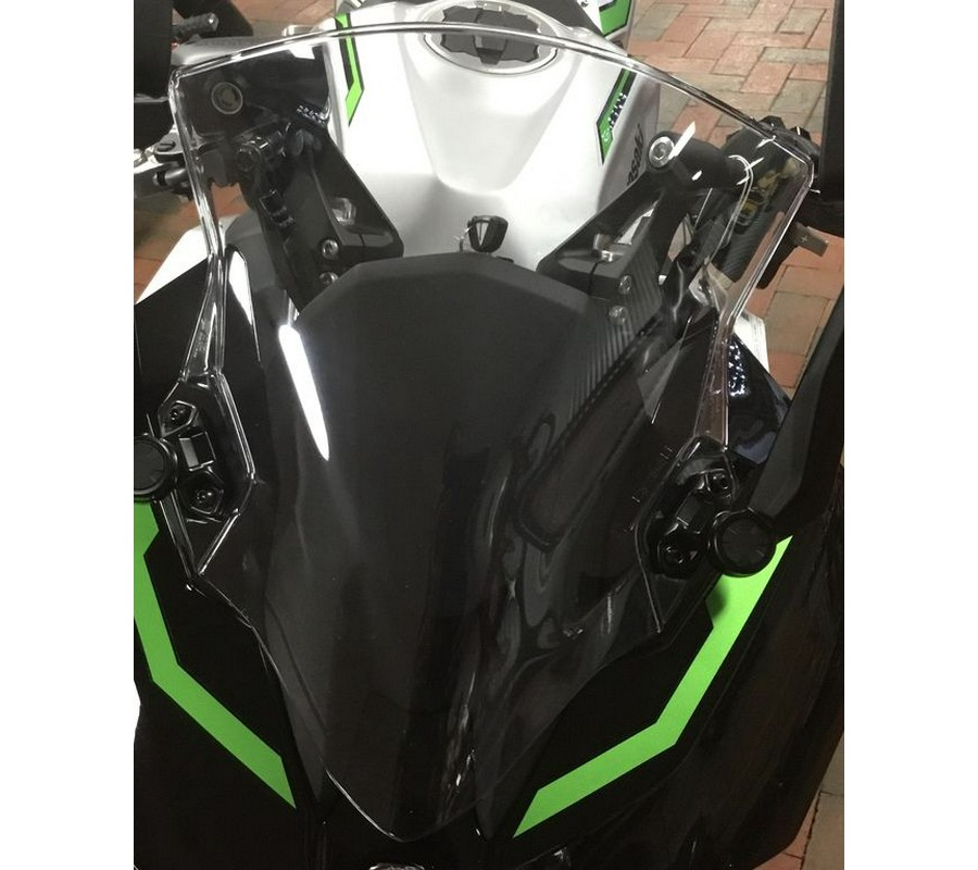 2024 Kawasaki Ninja® 7 Hybrid ABS