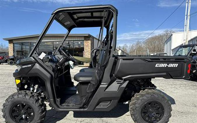 2025 Can-Am Defender DPS HD10