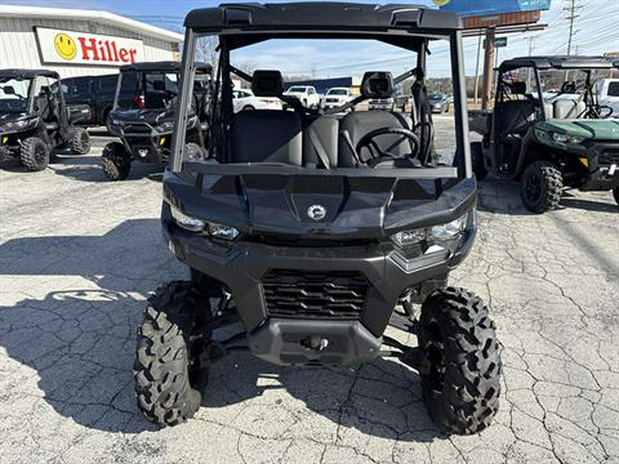 2025 Can-Am Defender DPS HD10