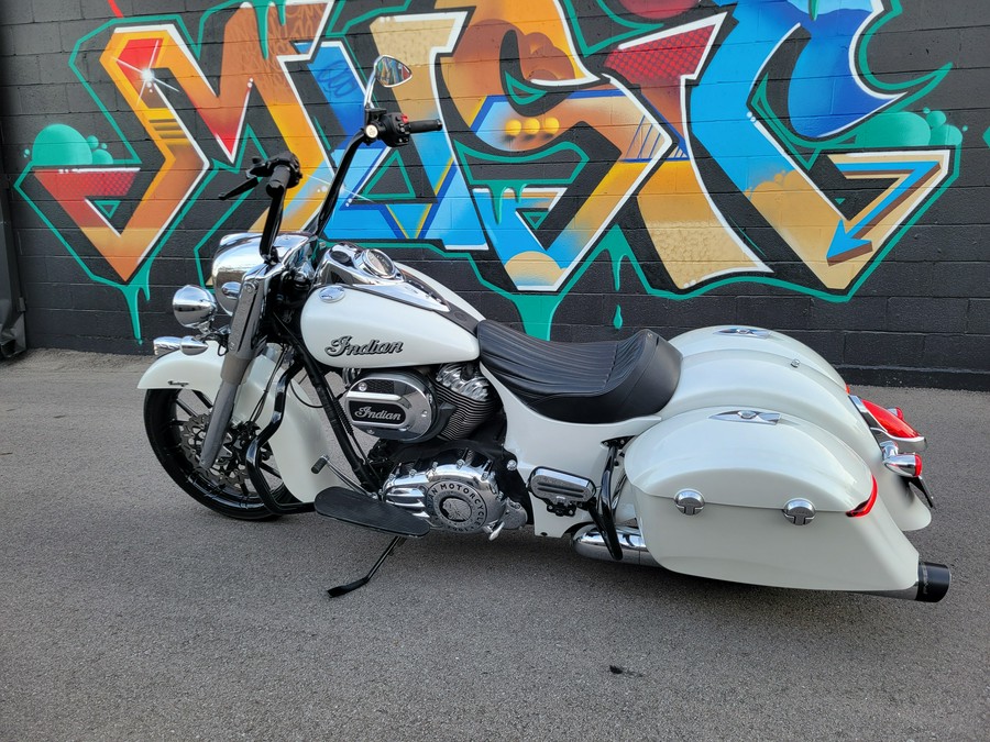 2017 Indian Chief® Classic