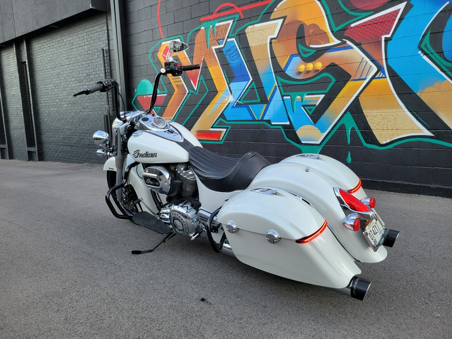 2017 Indian Chief® Classic