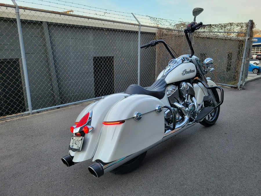 2017 Indian Chief® Classic