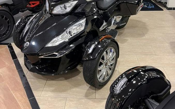 2016 Can-Am Spyder RT 6-Speed Semi-Automatic (SE6) Limited