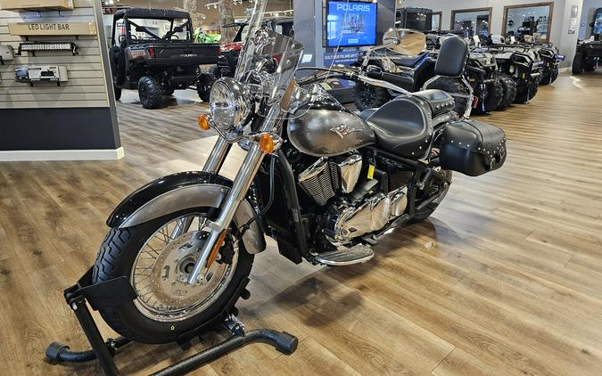 2026 Kawasaki Vulcan 900 Classic LT Metallic Graphite Gray/Metallic Spark Black - 110319