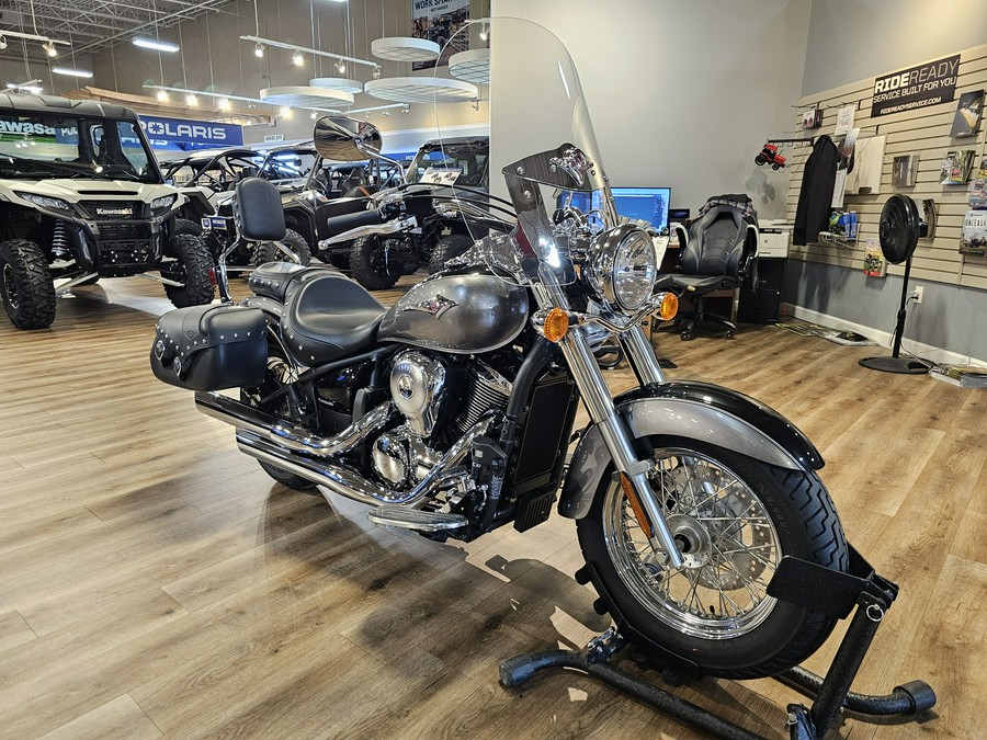 2026 Kawasaki Vulcan 900 Classic LT Metallic Graphite Gray/Metallic Spark Black - 110319