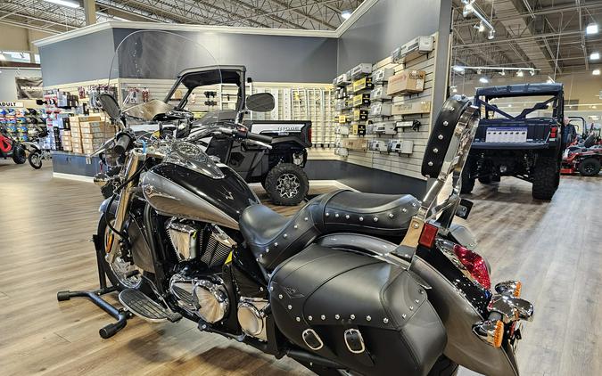 2026 Kawasaki Vulcan 900 Classic LT Metallic Graphite Gray/Metallic Spark Black - 110319