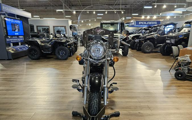 2026 Kawasaki Vulcan 900 Classic LT Metallic Graphite Gray/Metallic Spark Black - 110319