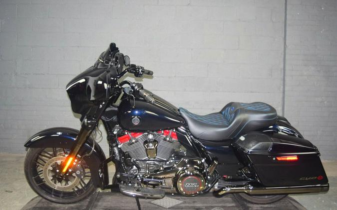 2022 Harley-Davidson CVO Street Glide FLHXSE