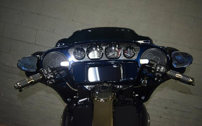 2022 Harley-Davidson CVO Street Glide FLHXSE