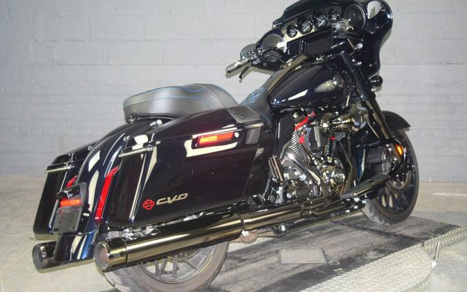2022 Harley-Davidson CVO Street Glide FLHXSE