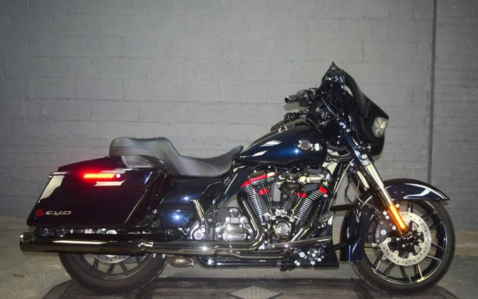 2022 Harley-Davidson CVO Street Glide FLHXSE