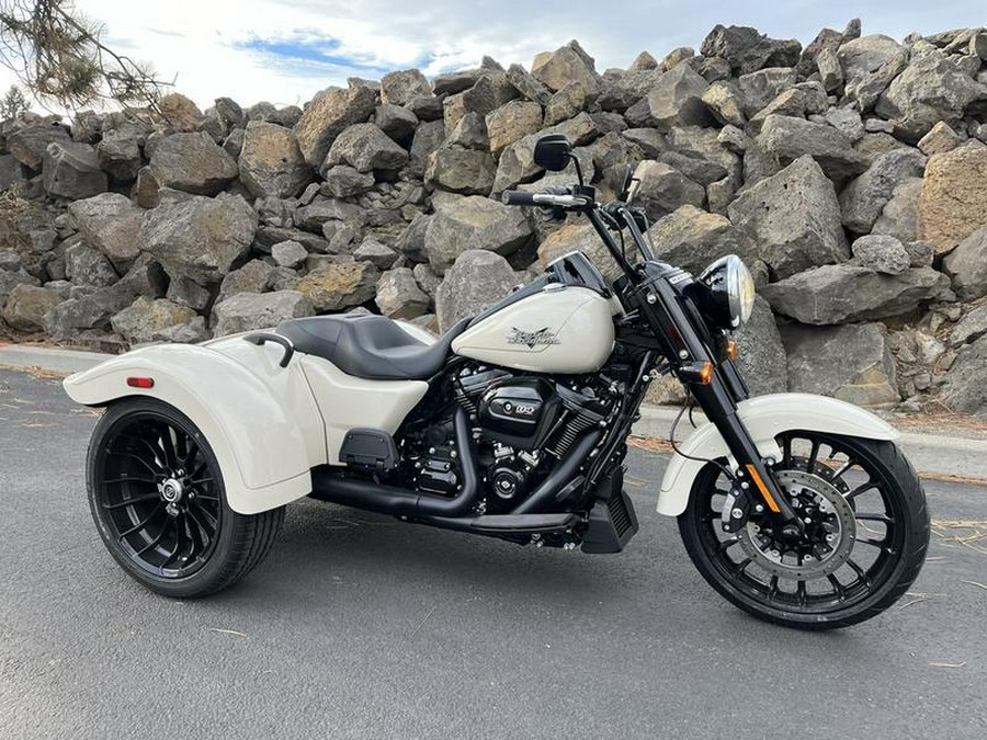 2023 Harley-Davidson® FLRT - Freewheeler®