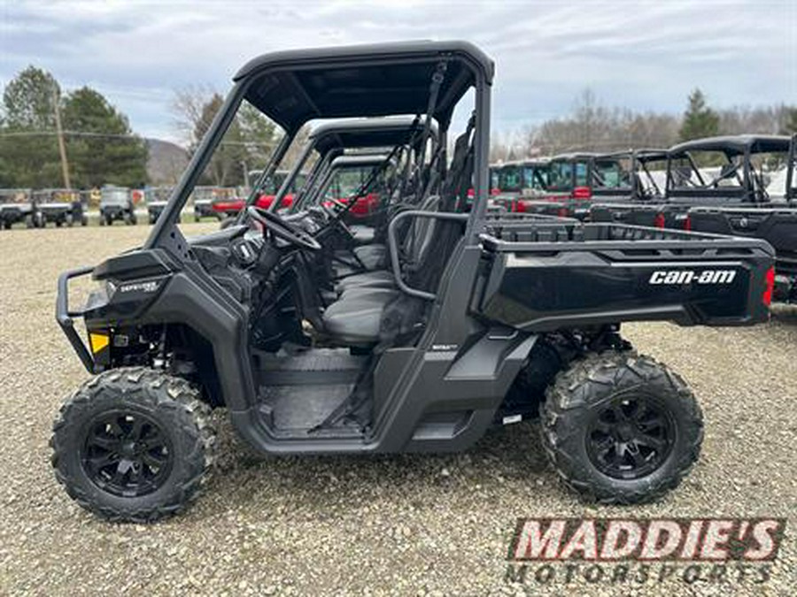 2024 Can-Am Defender XT HD9