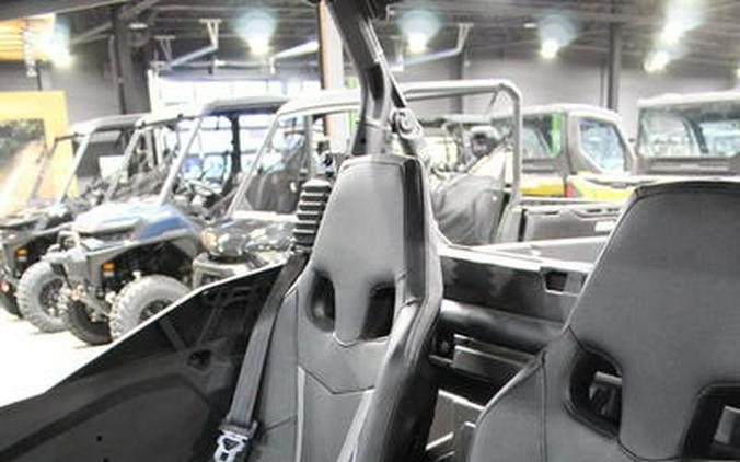 2026 Can-Am® SSV COM XT 64 1000R BK 26 XT-P 1000R