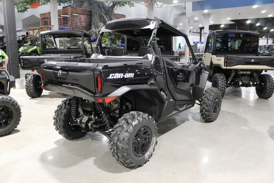 2026 Can-Am® SSV COM XT 64 1000R BK 26 XT-P 1000R