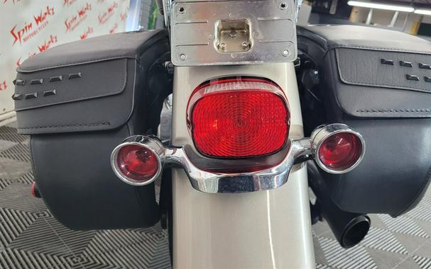 2018 HARLEY DAVIDSON HERITAGE CLASSIC