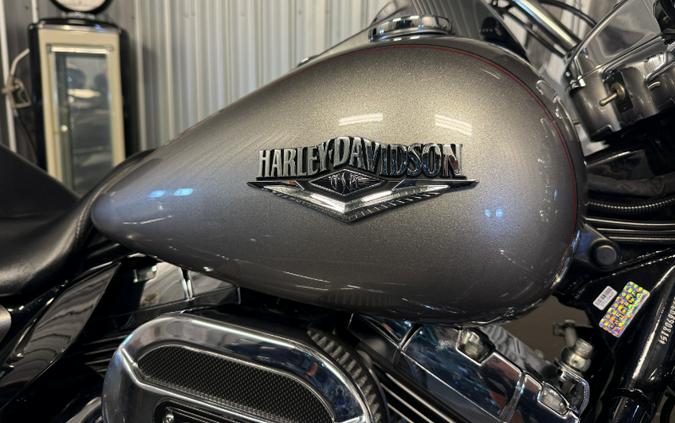 2016 Harley-Davidson ROAD KING