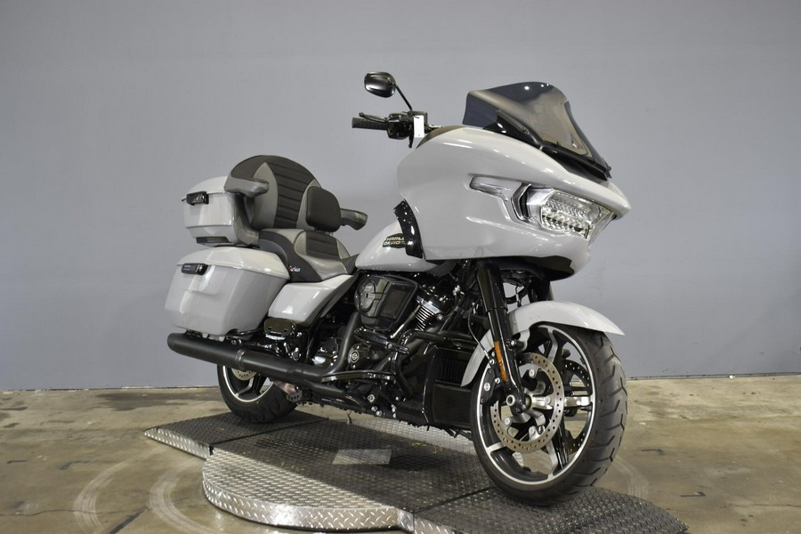 2024 Harley-Davidson Road Glide FLTRX