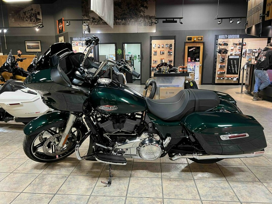 2024 Harley-Davidson Road Glide® Alpine Green