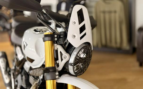 2026 Triumph Scrambler 400 XC