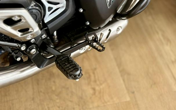 2026 Triumph Scrambler 400 XC