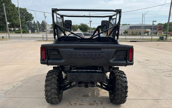2025 Honda Pioneer 1000 Deluxe