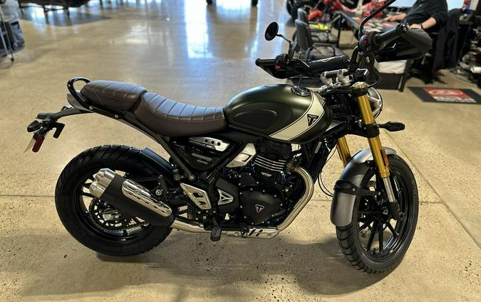 2024 Triumph Scrambler 400 X Matte Khaki Green / Fusion White