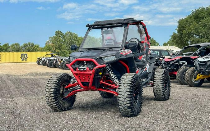 2016 Polaris RZR XP® 1000 EPS High Lifter Edition