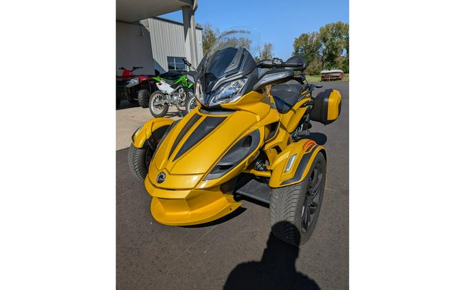 2013 Can-Am Spyder ST-S SE5