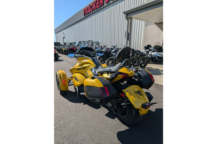 2013 Can-Am Spyder ST-S SE5