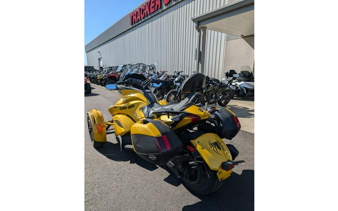 2013 Can-Am Spyder ST-S SE5