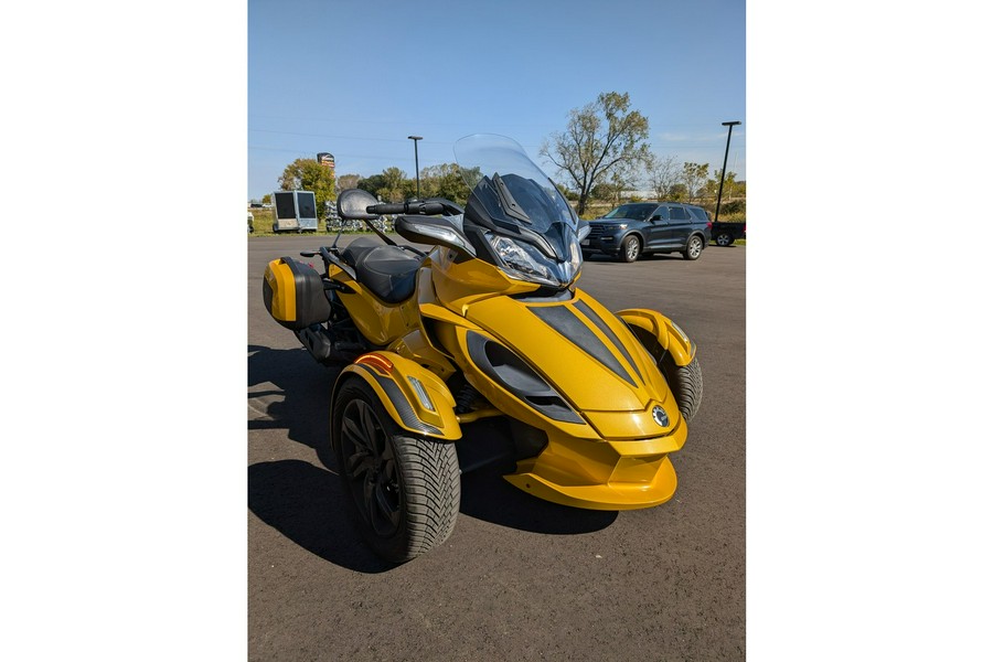 2013 Can-Am Spyder ST-S SE5