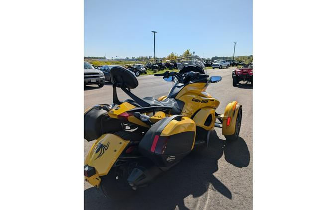 2013 Can-Am Spyder ST-S SE5