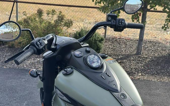 2025 Indian Springfield Dark Horse Moss Green Smoke