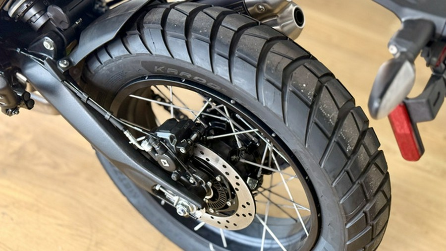 2026 Triumph Scrambler 400 XC