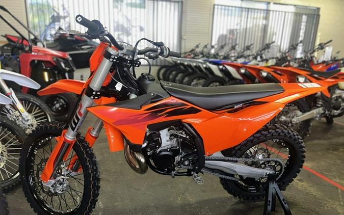 2027 KTM XC 300