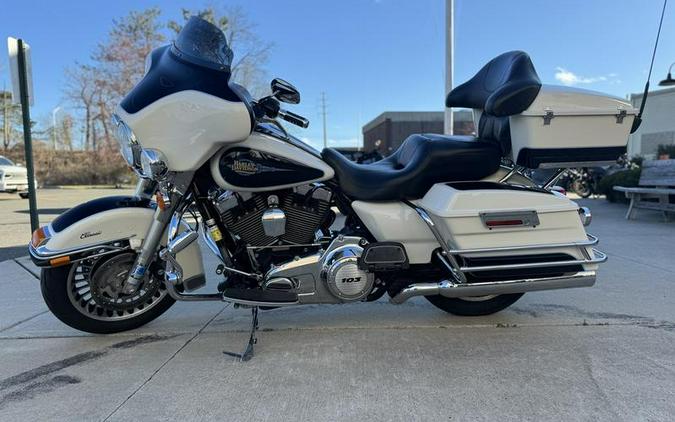 2012 Harley-Davidson® FLHTC - Electra Glide® Classic